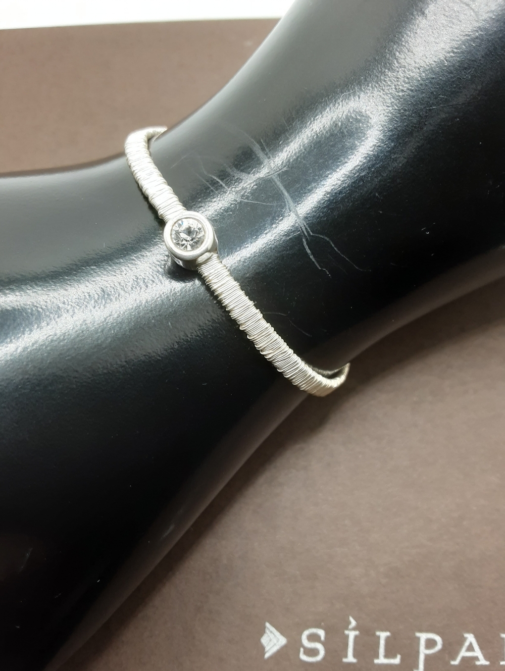 Silpada Silver Take A Bow Bracelet - Picture 2 of 13